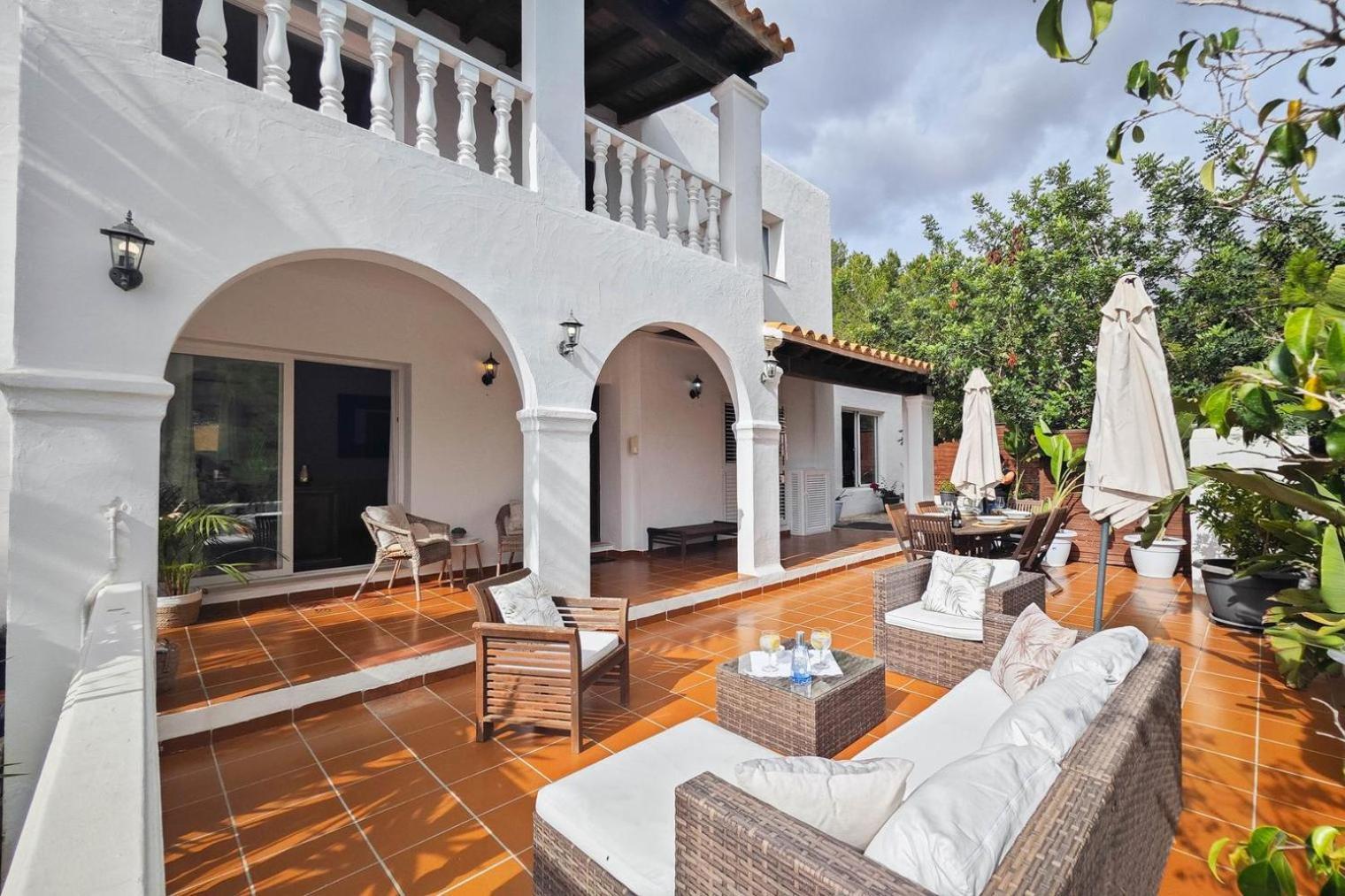 Villa Mercedes Cala Llonga  Exterior photo