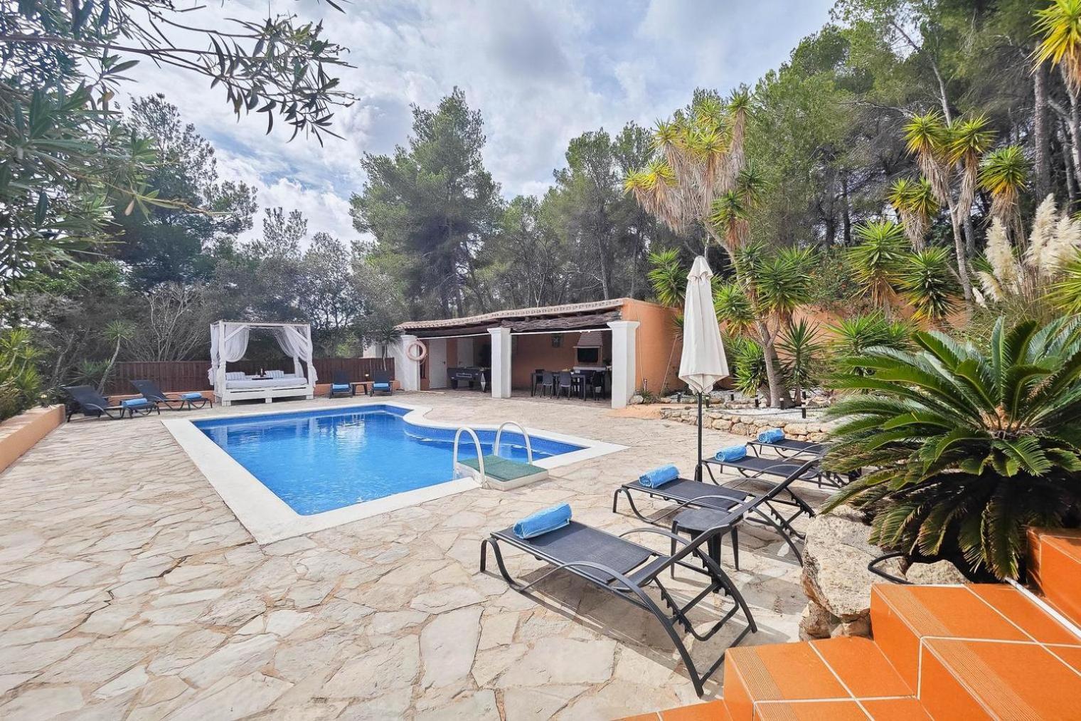 Villa Mercedes Cala Llonga  Exterior photo