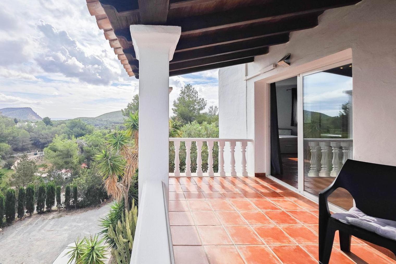 Villa Mercedes Cala Llonga  Exterior photo